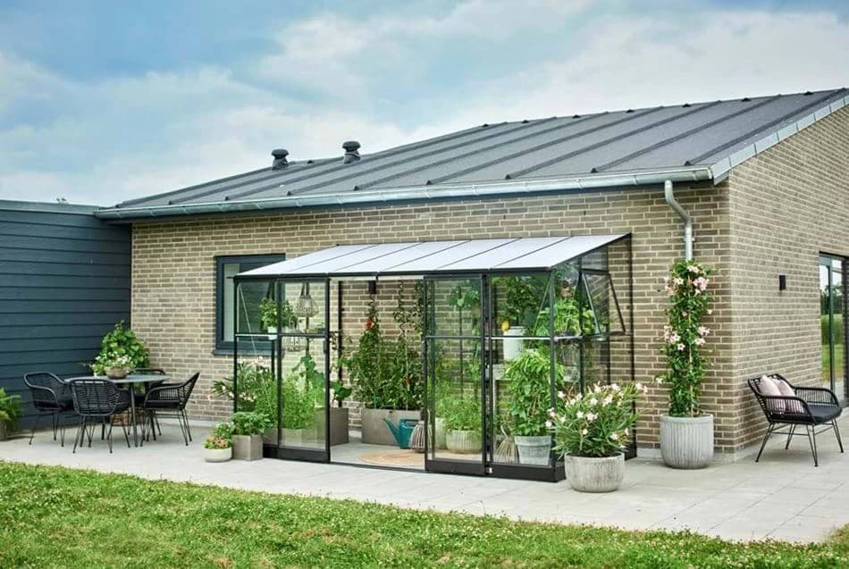 Qube väggväxthus 7,1 m², svart